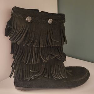 Girls Minnetonka Boots